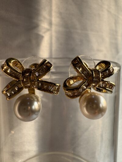 IMG_2572 Exquisite golden bow shaped earrings
