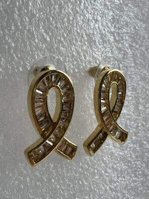 Golden ribbon shaped earrings