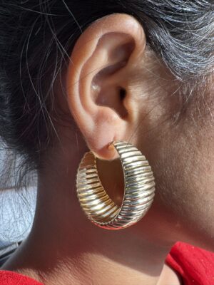 Gold-tone ribbed hoop earrings