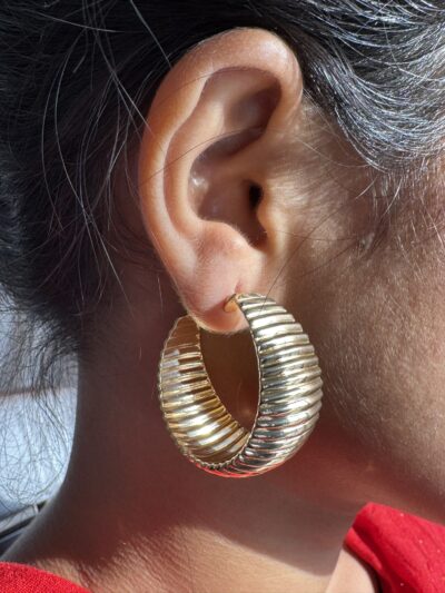IMG_3134 Gold-tone ribbed hoop earrings