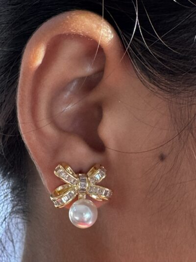 IMG_3204 Exquisite golden bow shaped earrings
