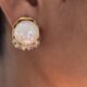 Classic golden pearl beauty earrings