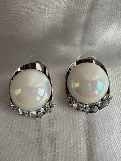 IMG_2656 Vintage style pearl with crystal accents silver toned earrings