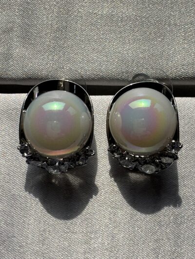 IMG_3032 Vintage style pearl with crystal accents silver toned earrings