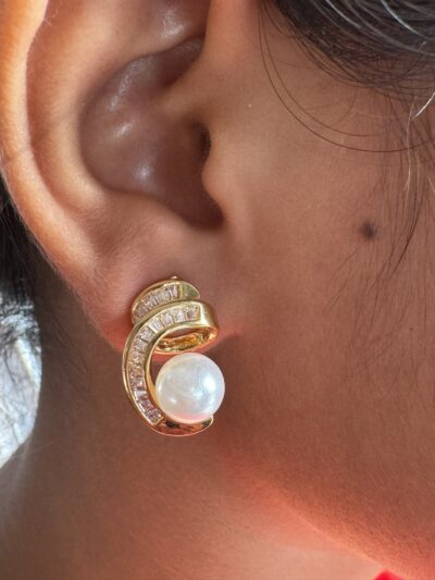 IMG_3178 Gold-tone shimmering crystal studded curve with pearl beauty