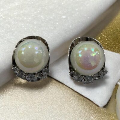 Image 2 (5) Vintage style pearl with crystal accents silver toned earrings