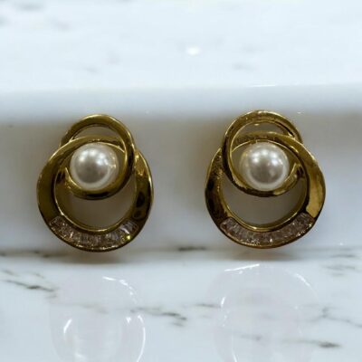 Image 4 (7) Elegant pearl centre studded and crystals on curve gold toned vintage earrings